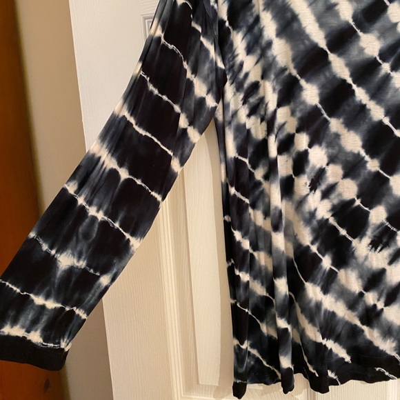 Style & Co Black and White Tunic -2X - Picture 3 of 6